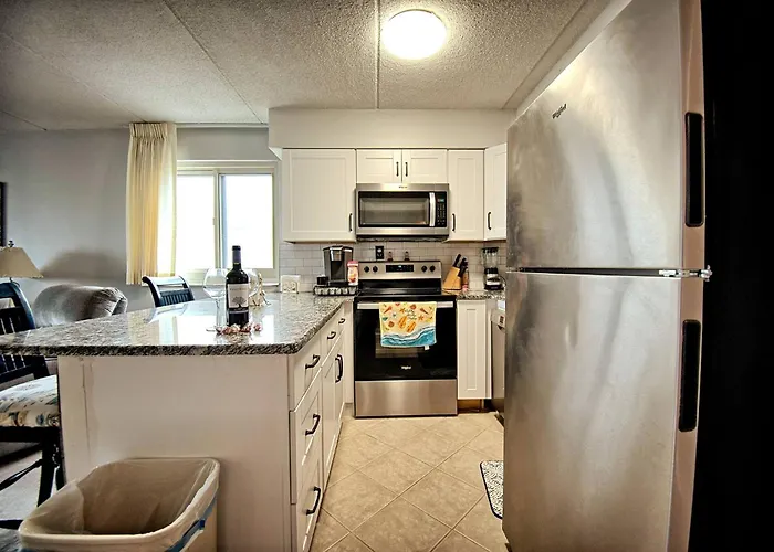 ☀️ Enjoy The Beachlife!! —>2bed & 2bath ☀️ *
